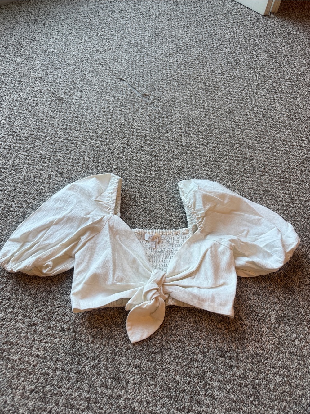 Wayf White Tie-Front Puff Sleeve Crop Top